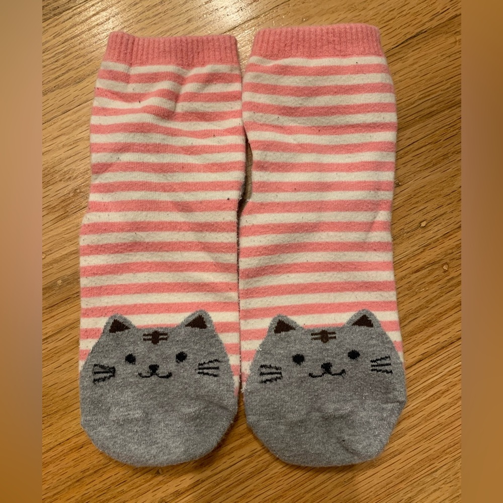 Vivid Color Cute Cat Socks Striped in Pink Women’s